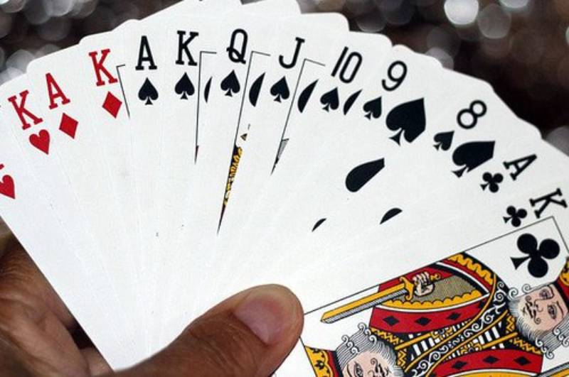 Tiến Lên Miền Bắc Là Gì? Luật Chơi Và Cách Đánh 3 Điểm khác biệt giữa Tiến Lên Miền Bắc và Tiến Lên Miền Nam